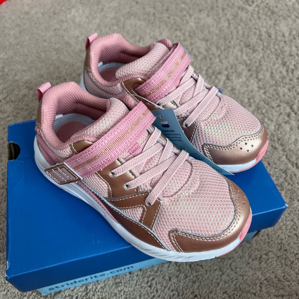 New Stride Rite Girls Pink M2p Sneaker 11.5XW